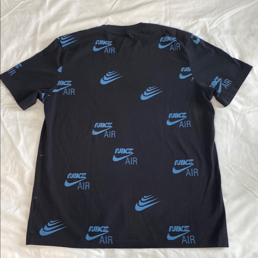 Men’s Black and Blue Nike Logo Graphic Tee - Picture 8 of 8